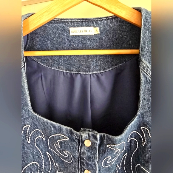 Avec Les Filles Western Embroidered Long Sleeve Denim Dress - Picture 7 of 12